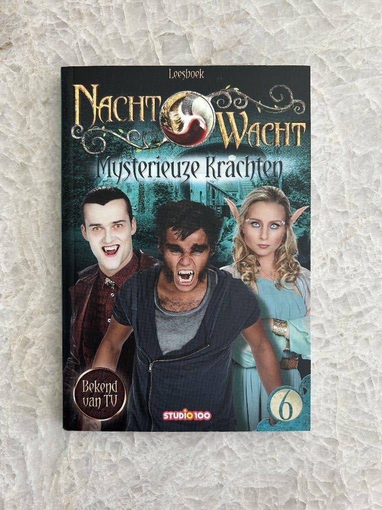 Boek Nachtwacht - Mysterieuze Krachten, Studio 100, Fiction général, Comme neuf, Enlèvement