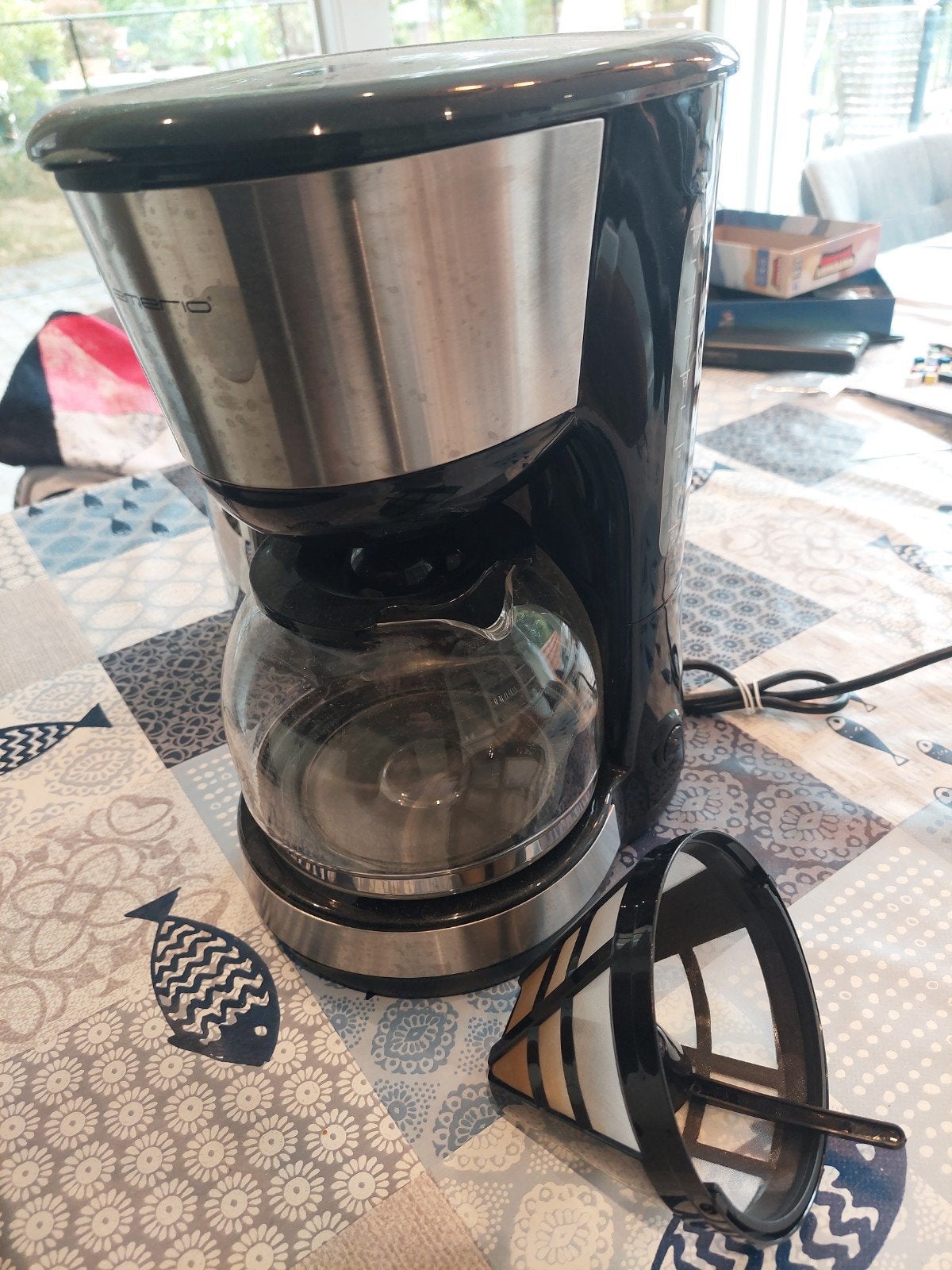 Koffiezetter Emerio zonder papieren filter + koffiekan, Elektronische apparatuur, Koffiezetapparaten, Ophalen