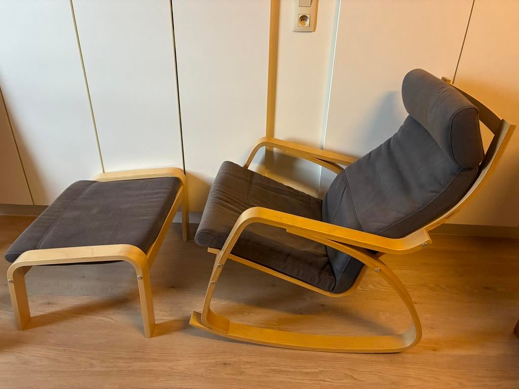 Poang schommelstoel en voetenbank, Ophalen, Gebruikt