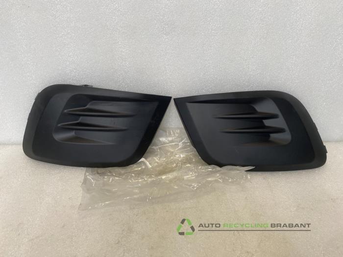 Calandre d'un Citroen Berlingo, -, 3 mois de garantie, Utilisé, -