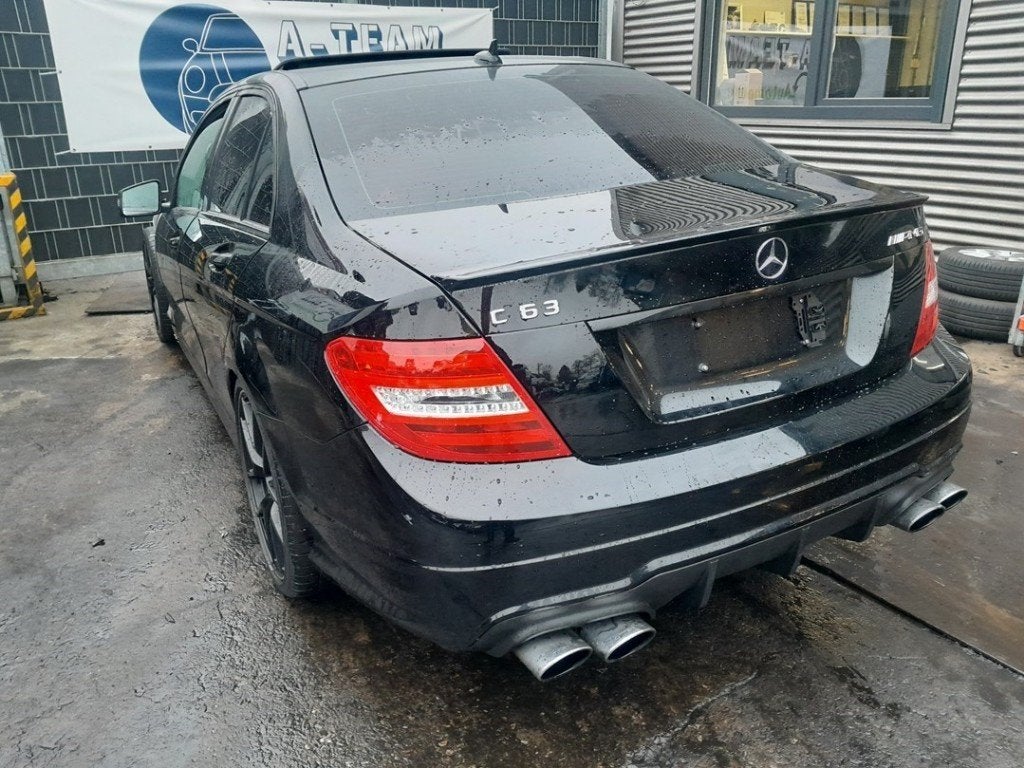 PARE-CHOCS ARRIÈRE Mercedes-Benz C (W204) (01-2007/03-2014), Autos : Pièces & Accessoires, Pare-chocs, Mercedes-Benz, Utilisé