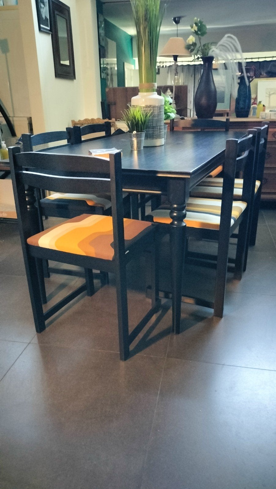 vintage/IKEA dining room set-up., Enlèvement