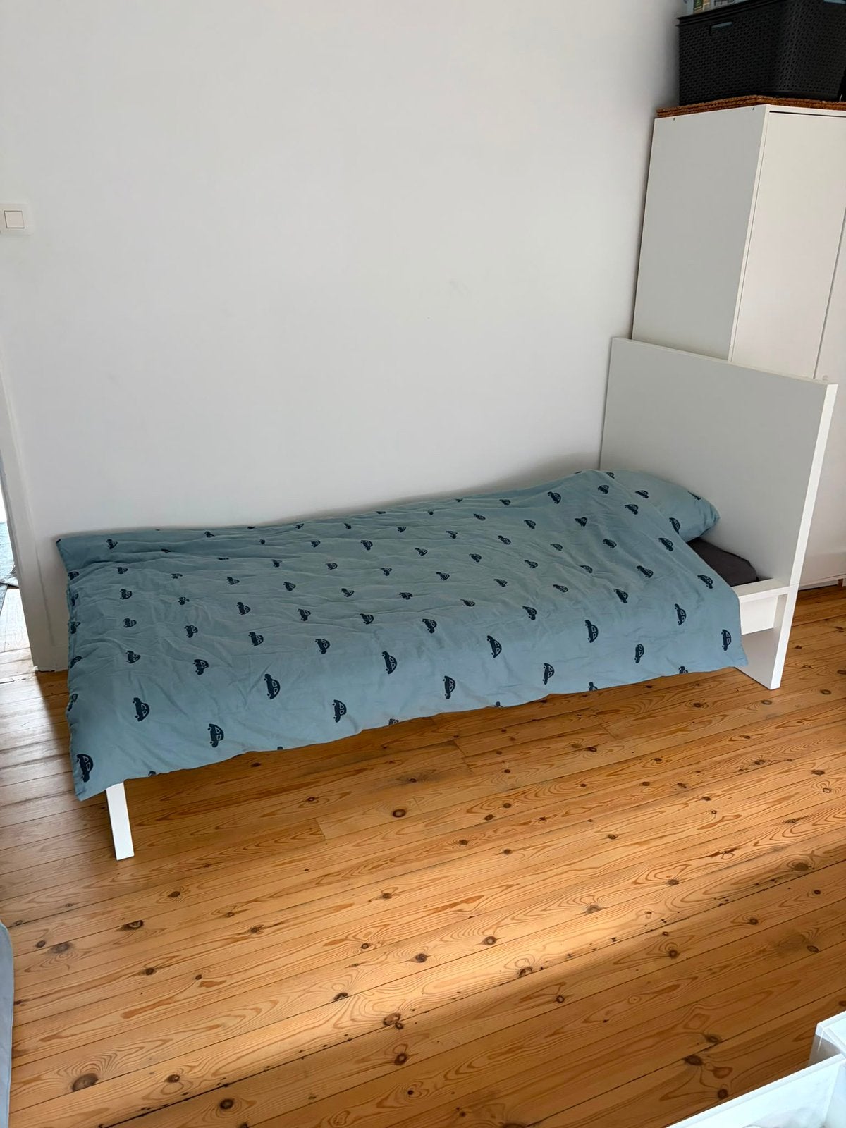 Eenpersoons bed wit Ikea (Malm) met matras, Huis en Inrichting, Ophalen, Zo goed als nieuw, Eenpersoons, Wit