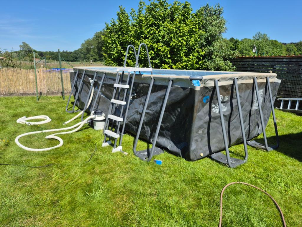 Frame pool 549 x 274, Enlèvement