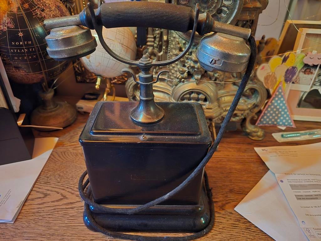 Ancien téléphone BTMC Anvers