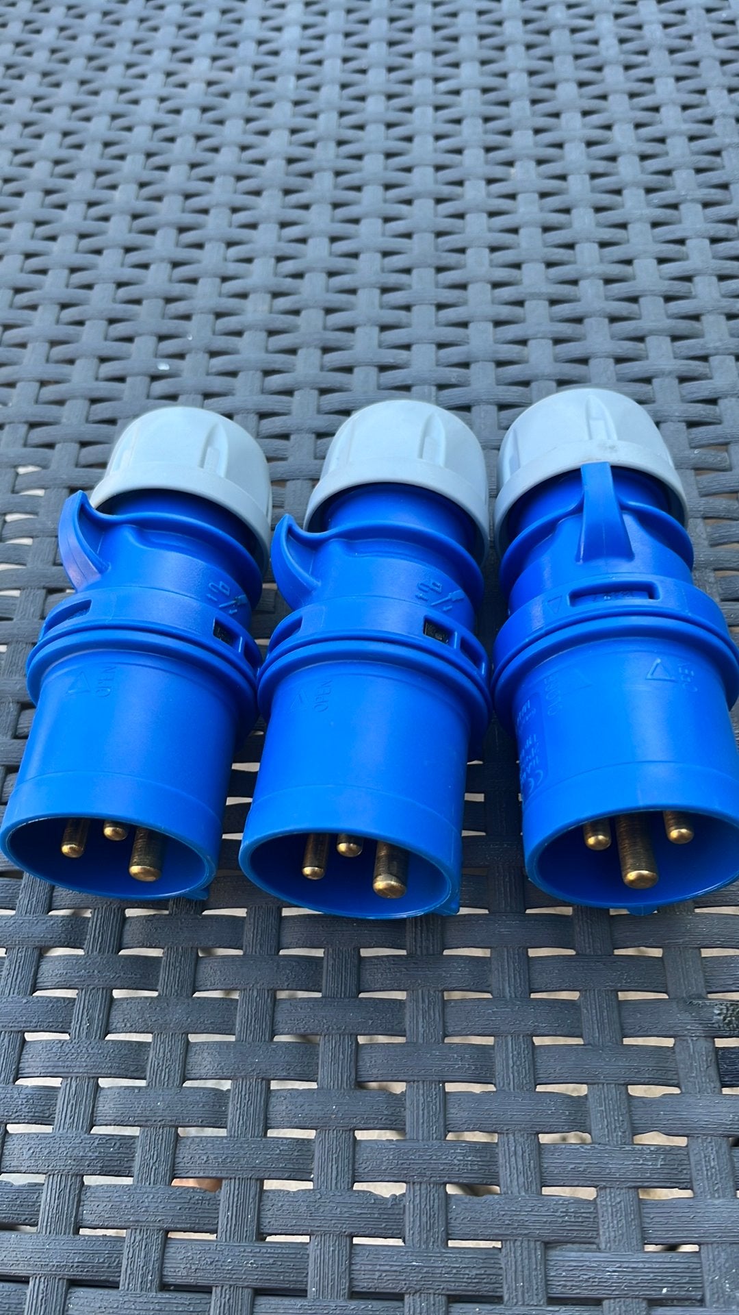 Pce prise 16 A 240 V ,  3 broches 230 V 16 A, 240 V, bleu, Enlèvement ou Envoi, Neuf, Autres marques, Prise de courant