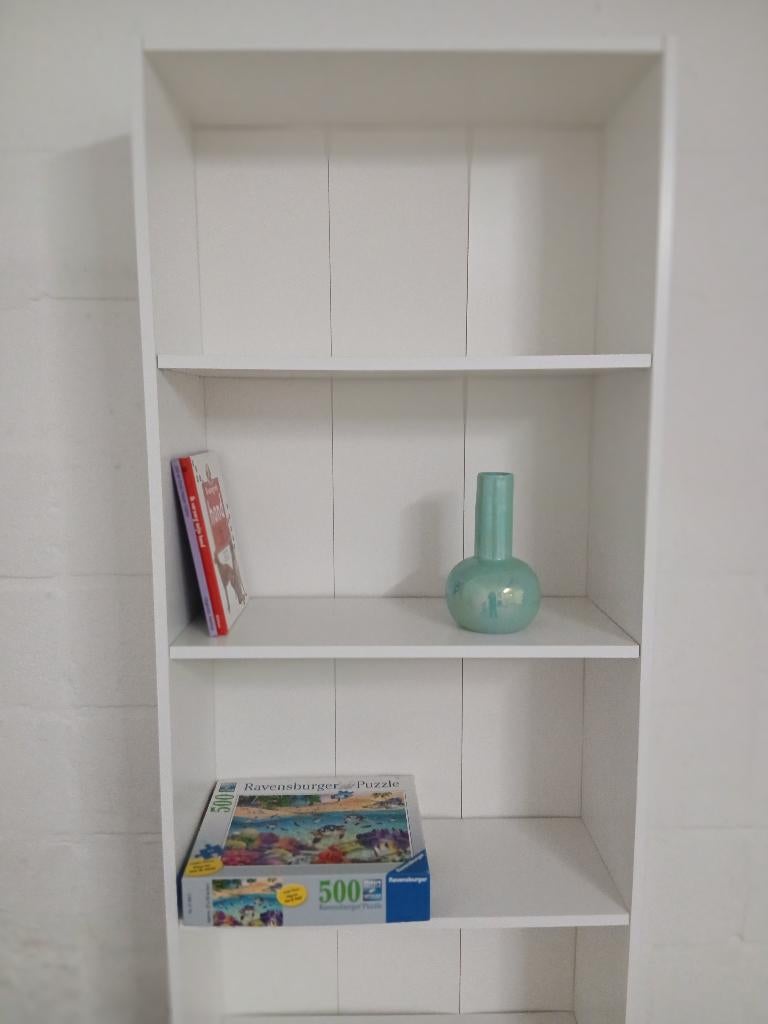 Boekenrek ikea wit, Ophalen, Zo goed als nieuw