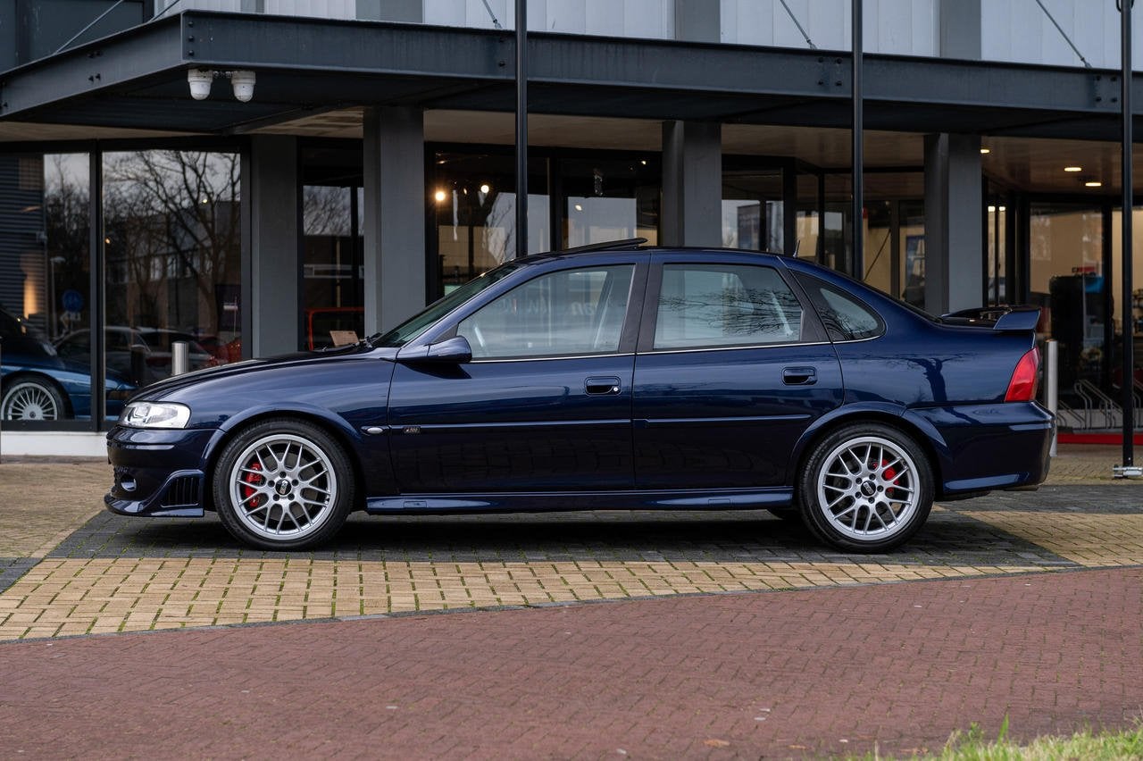 Opel Vectra 2.5 V6 i500 (bj 1999), Auto's, 4 deurs, 143 kW, Blauw, 2498 cc