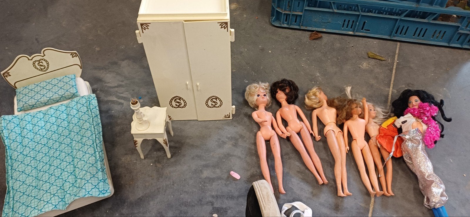 groot lot oude barby´s, Verzenden