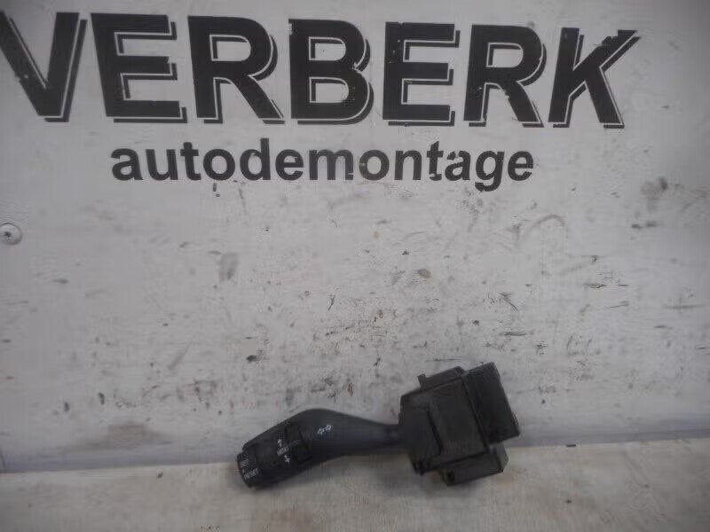 KNIPPERLICHTSCHAKELAAR Ford Focus 2 (4m5t-13335-bd), Enlèvement ou Envoi, Henry-Ford-Straße 1 50735 Köln, DE, Ford-Werke GmbH