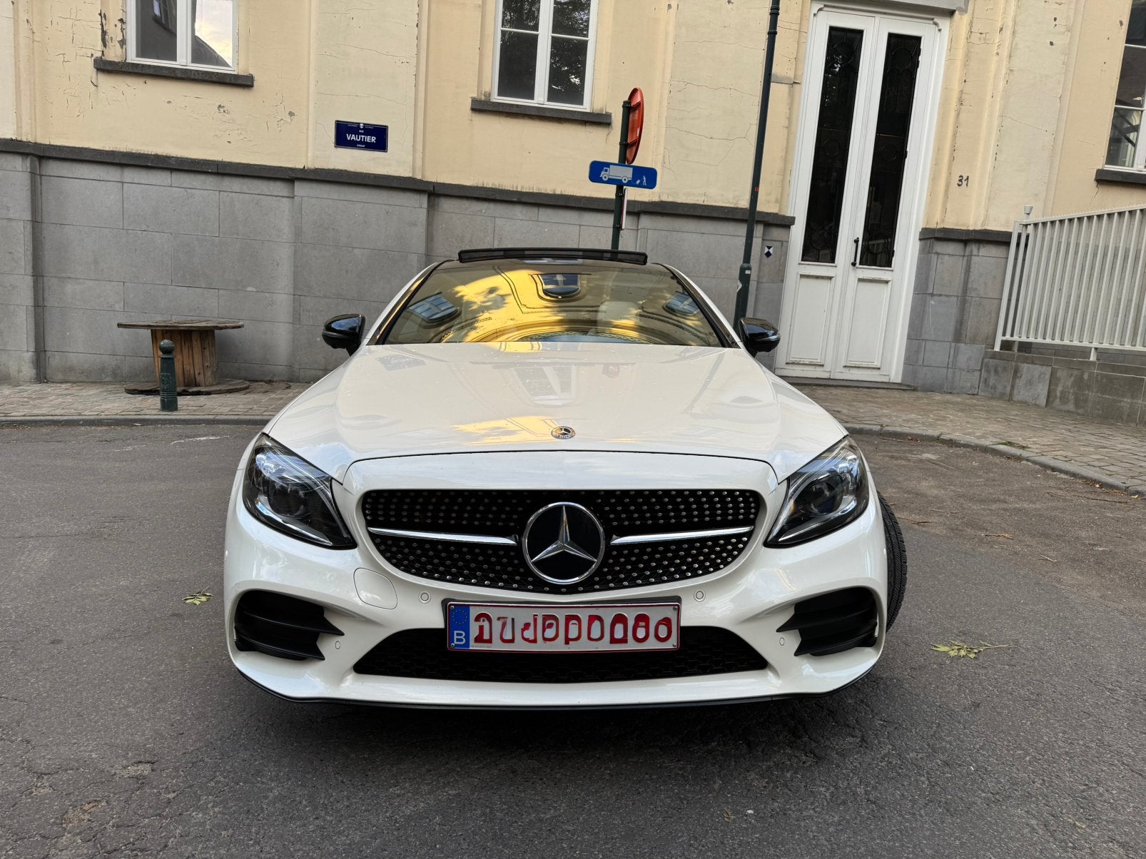 Mercedes-Benz C 200 Amg Line //LED , TOIT PANO , ETC,…, Auto's, Automaat, Euro 6, Wit, Leder