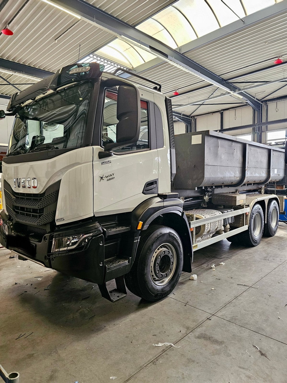 IVECO X-Way 460 6x4 – HYVA haakarm – Bj 2023 – 89.766 km, Achat, Euro 6, Entreprise, 338 kW