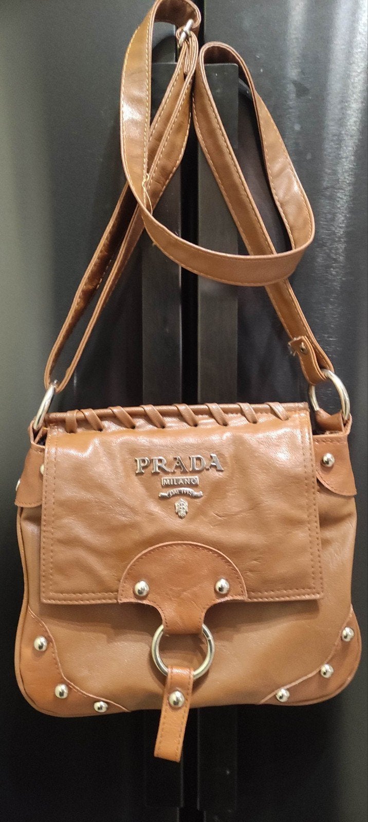 mooi Prada  tasje  van bruin leder ., Handtassen en Accessoires, Ophalen of Verzenden, Bruin