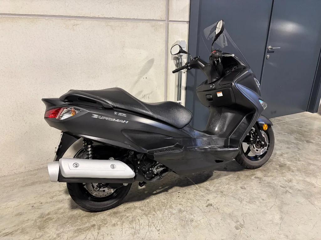Suzuki UH 125 Burgman luxescooter (bj 2022), Motoren, Motoren | Suzuki, Scooter, Bedrijf, 125 cc, 11 kW of minder