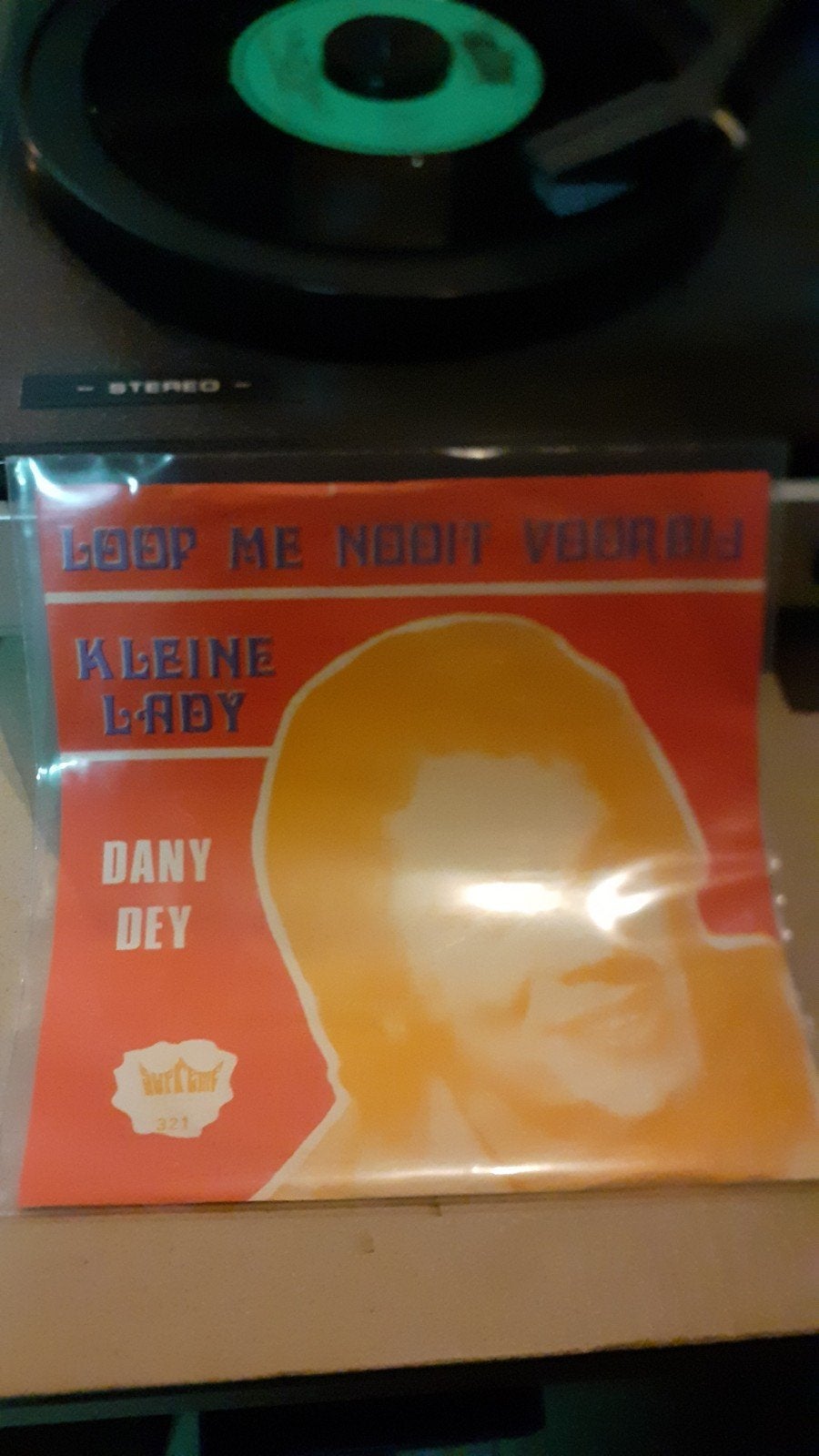 Vinyl singel dany dey loop me nooit voorbij in goede staat, Ophalen of Verzenden