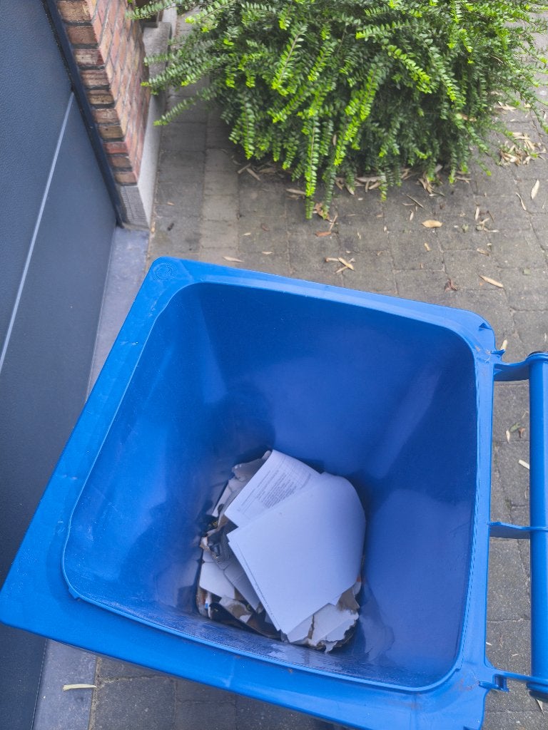 Blauwe afval container 240l   goede staat, Huis en Inrichting, Woonaccessoires | Prullenbakken, 40 liter of meer, Ophalen, Zo goed als nieuw