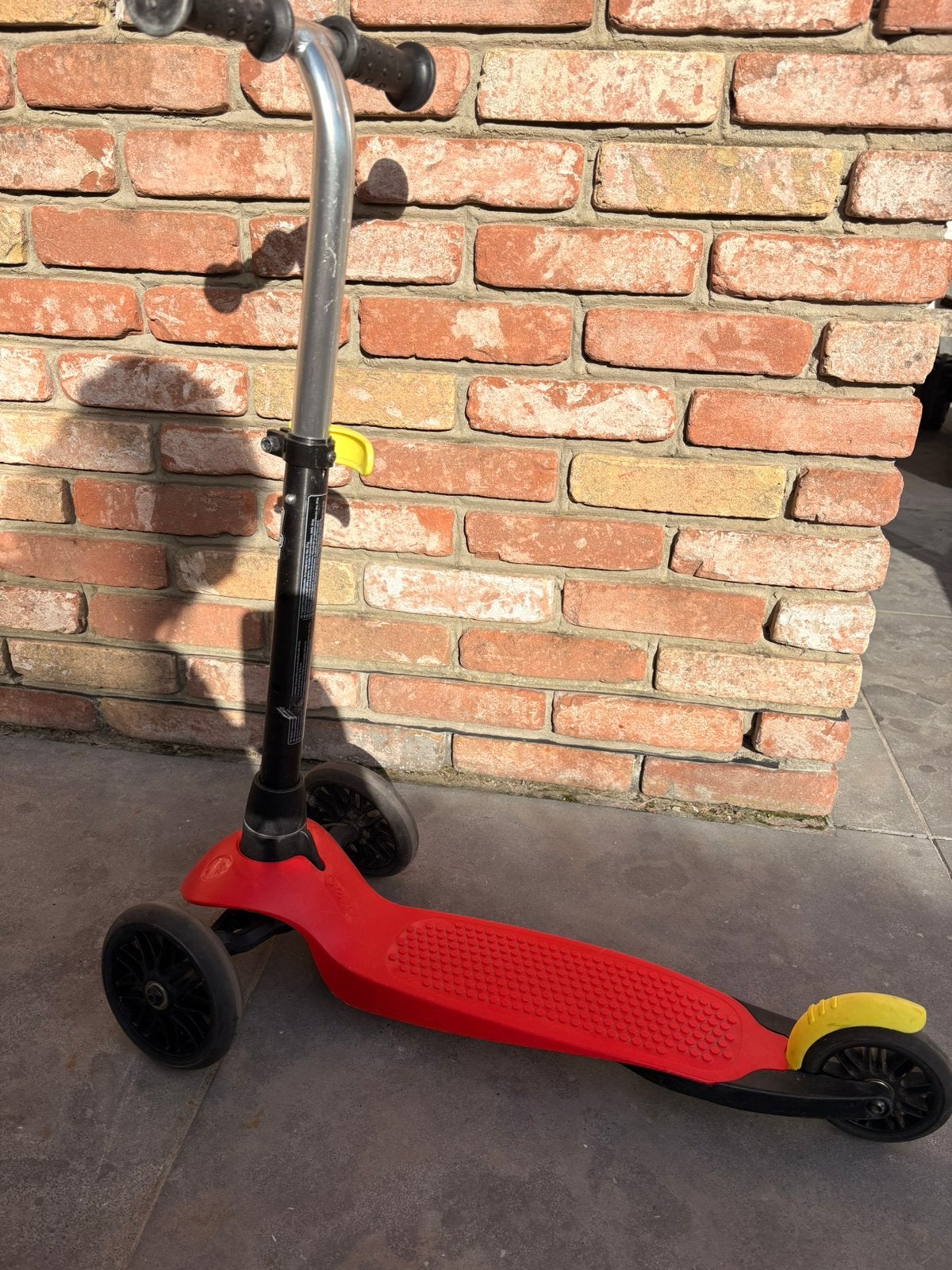 Step oxelo B1 driewielstep decathlon rood, Fietsen en Brommers, Ophalen, Zo goed als nieuw
