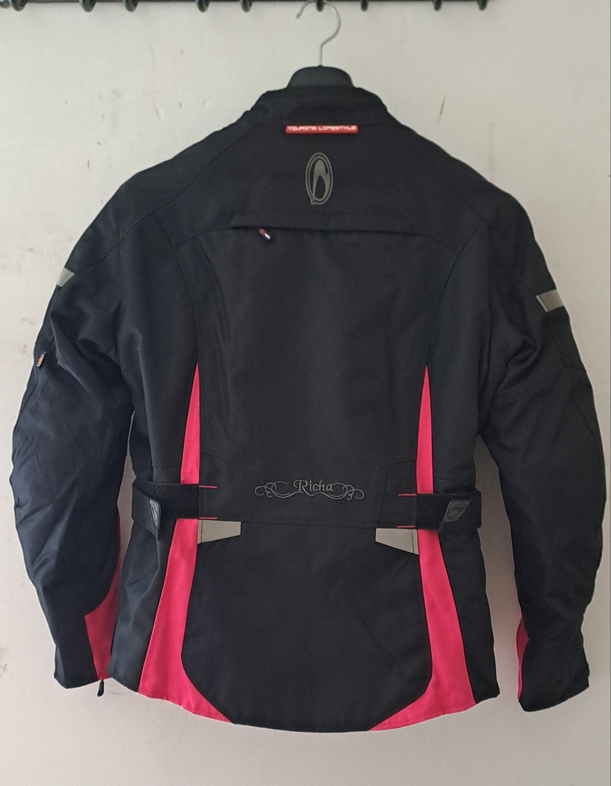 Motorjas dames merk Richa, Motoren, Ophalen, Dames