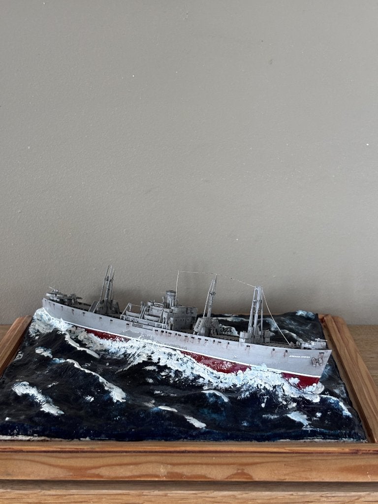 Uniek maritiem object – SS Jeremiah O'Brien 1:350 – WOII, Verzamelen, Scheepvaart, Ophalen of Verzenden, Gebruikt, Motorboot, Schaalmodel
