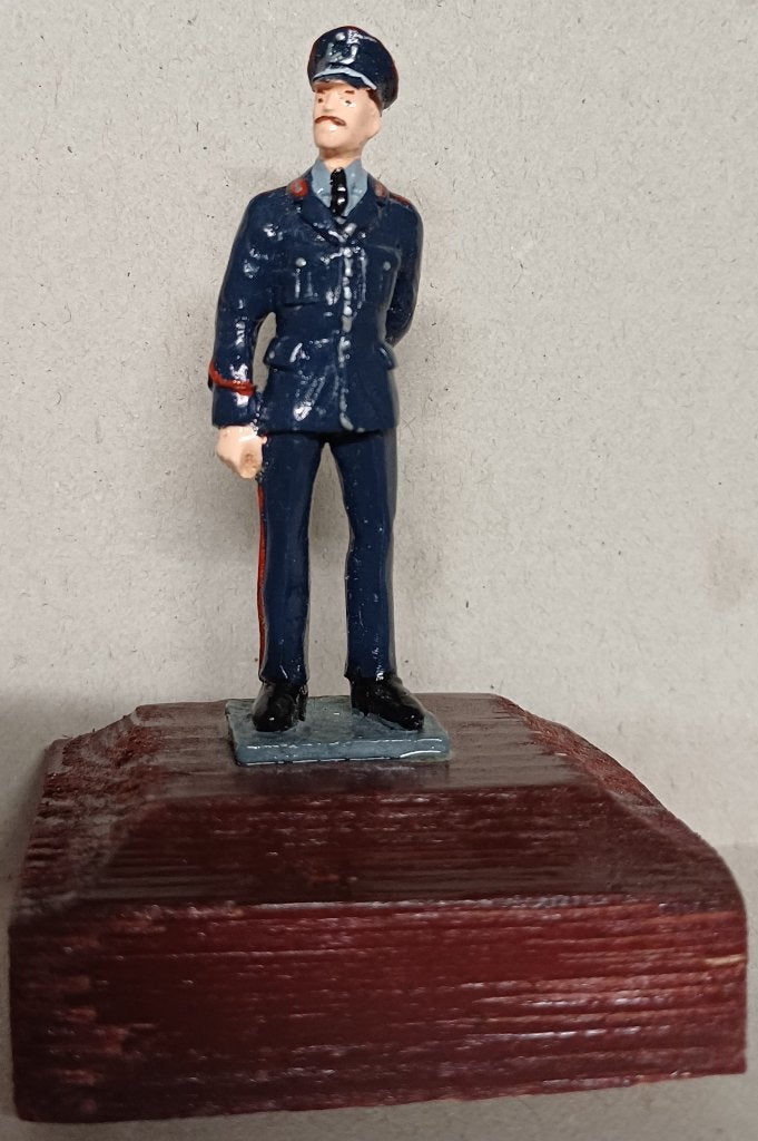 Gendarmerie  - Figurine plomb gendarme en tenue judiciaire, Enlèvement ou Envoi, Gendarmerie, Miniature ou Figurine