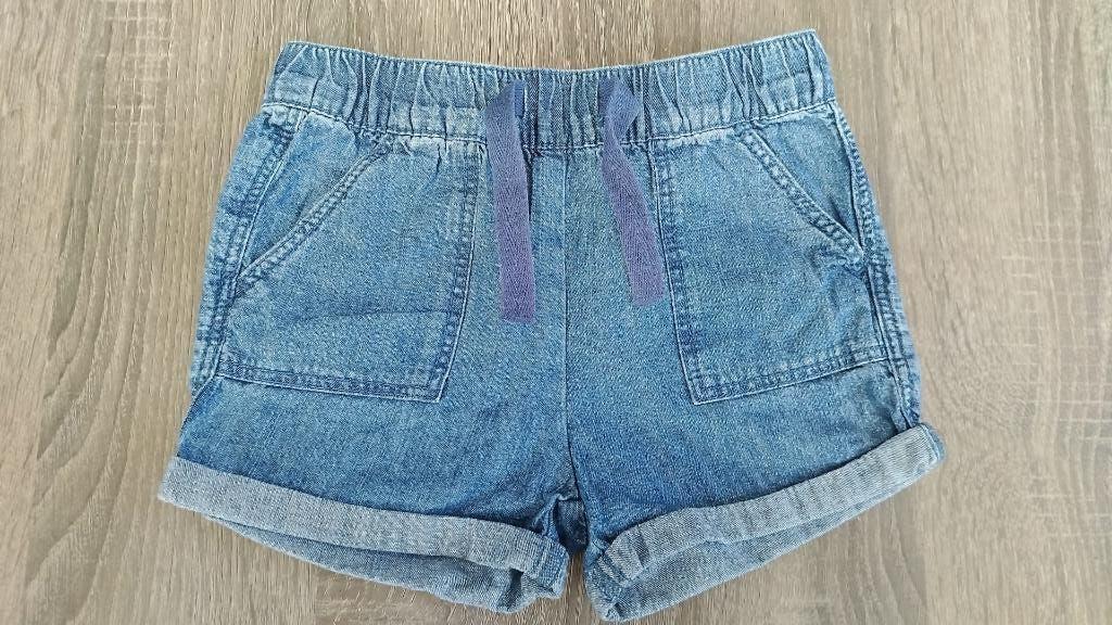 short 104, Enfants & Bébés, Vêtements enfant | Taille 104, Pantalon, C&A, Enlèvement, Utilisé