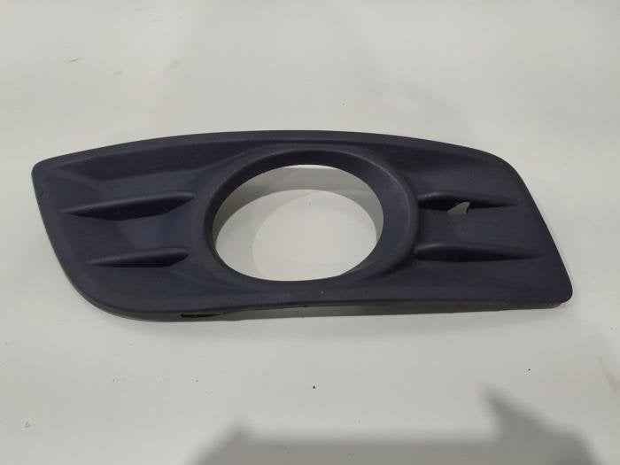 Plaque de protection feu antibrouillard droit d'un Volvo V50, -, 3 mois de garantie, -, -