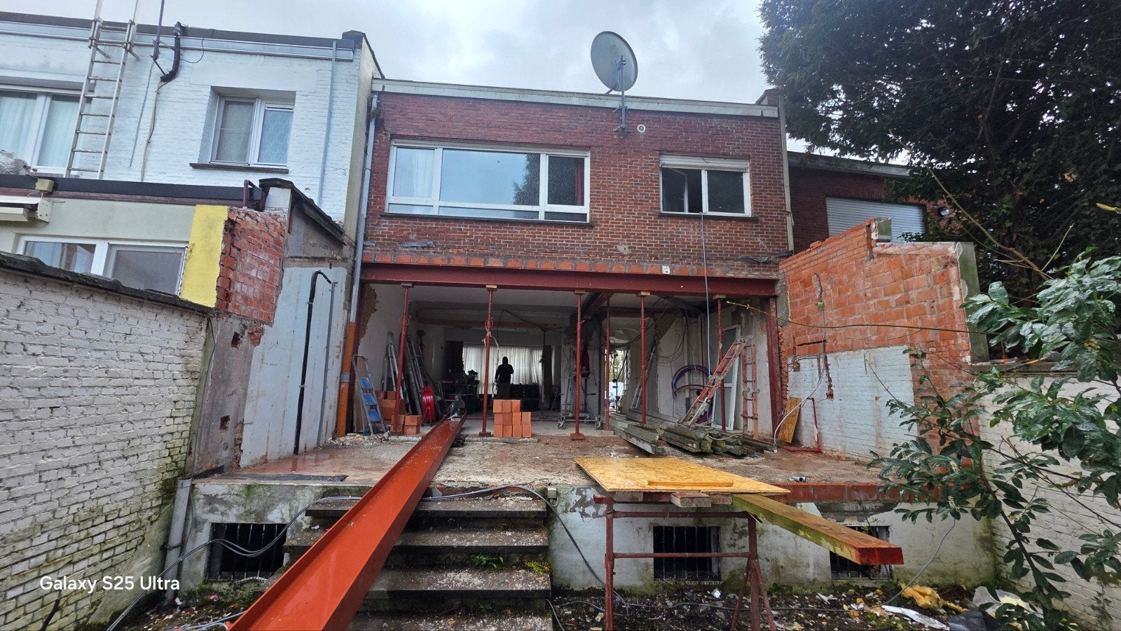 Poutrel plaatse - poutrel steken.0466498753, Ophalen of Verzenden