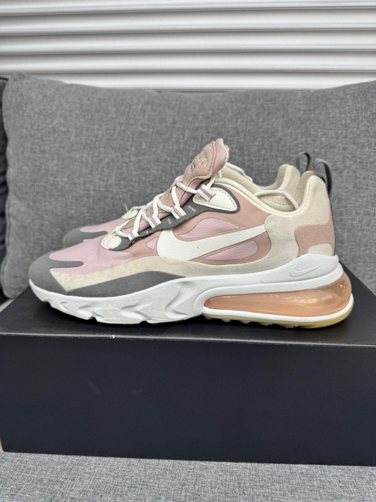 Nike Air Max 270 React, Enlèvement ou Envoi, Comme neuf
