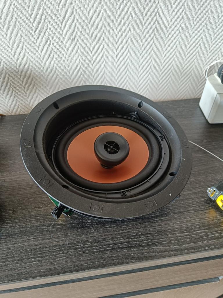 Klipsch  une paire, Enlèvement