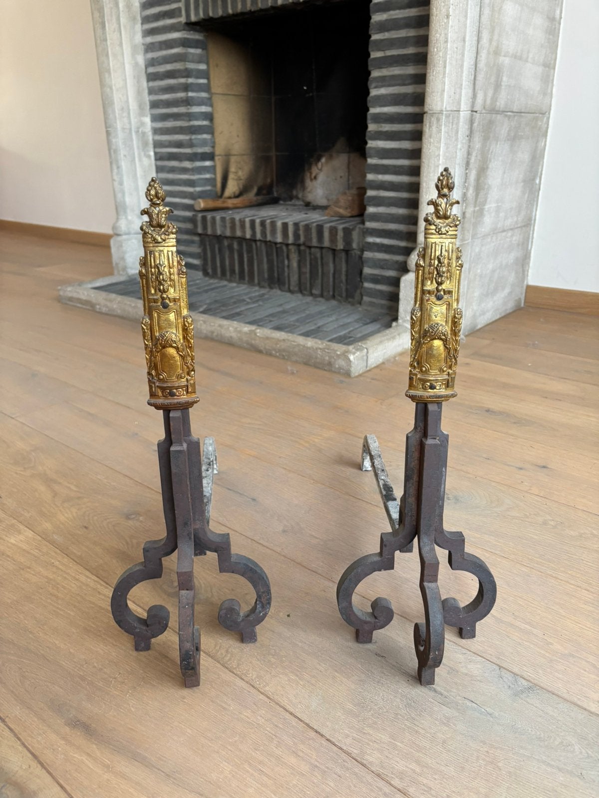 Chenets feu ouvet, Enlèvement, Cuivre ou Bronze