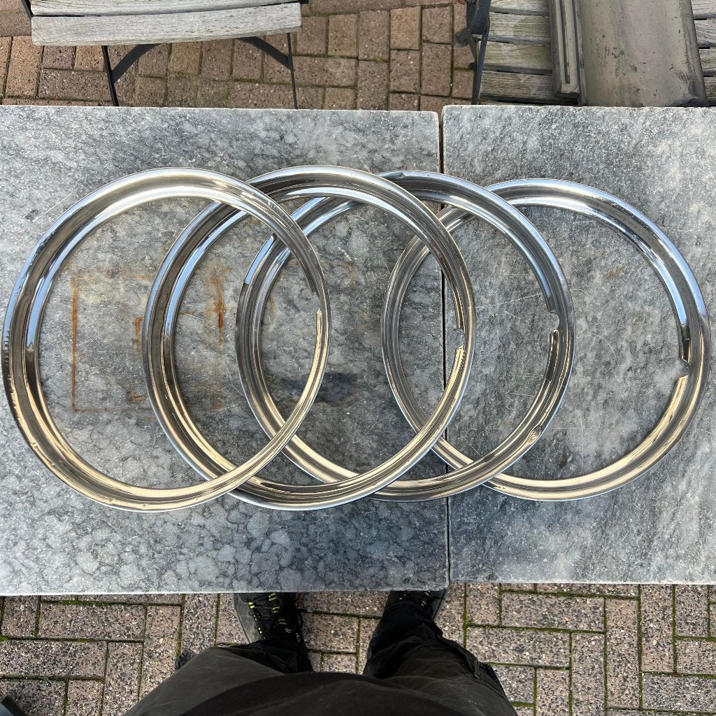 VW Lemmerz 15’’ Beautyringen Kever Karmann Ghia Bus, Auto diversen, Auto-accessoires, Gebruikt, Ophalen of Verzenden