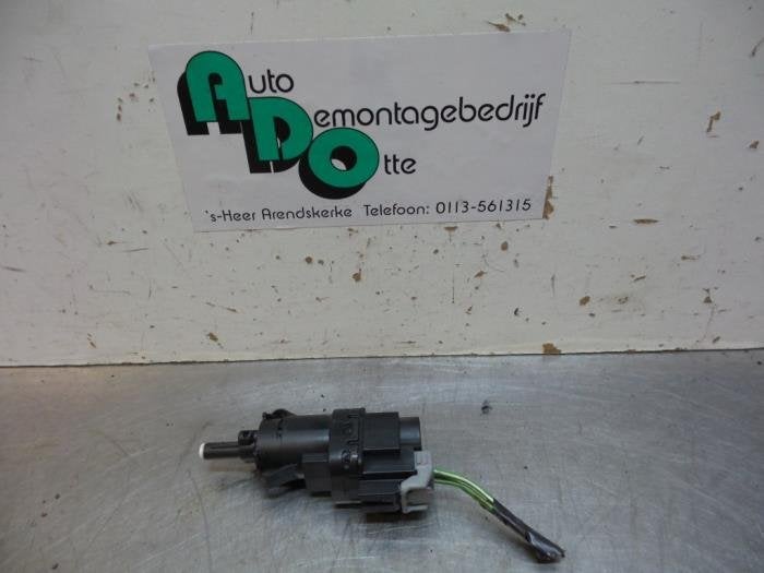 Commutateur feu de freinage d'un Ford C-Max (C-Max 04-), -, 3 mois de garantie, -, -