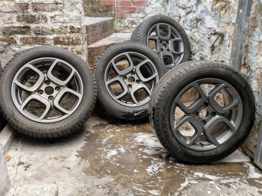 Pneus + jantes, Pneus et Jantes, 16 pouces, Pneus été, 205 mm