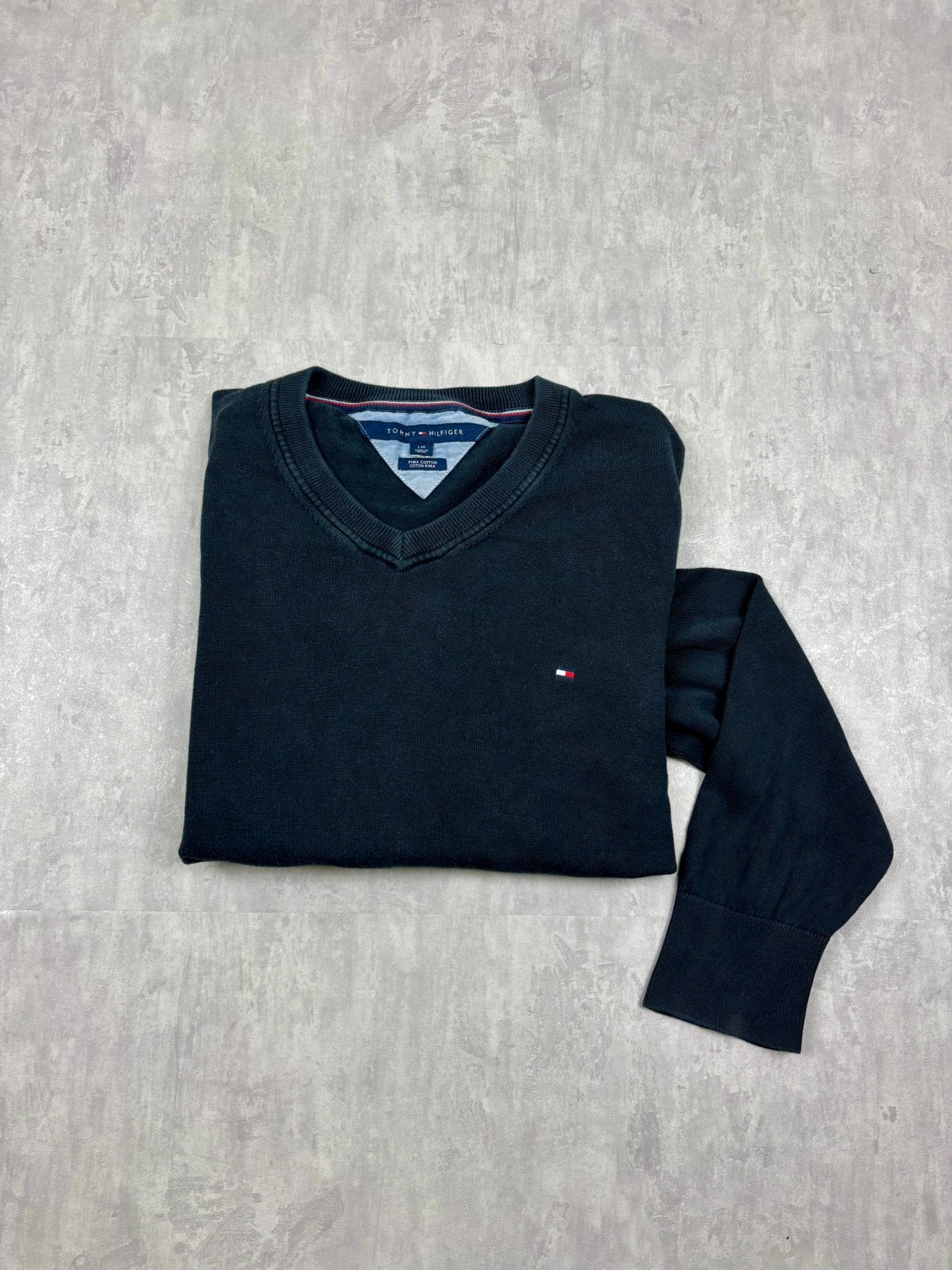 Pull Tommy Hilfiger col V, Ophalen of Verzenden, Zo goed als nieuw, Maat 52/54 (L), Blauw