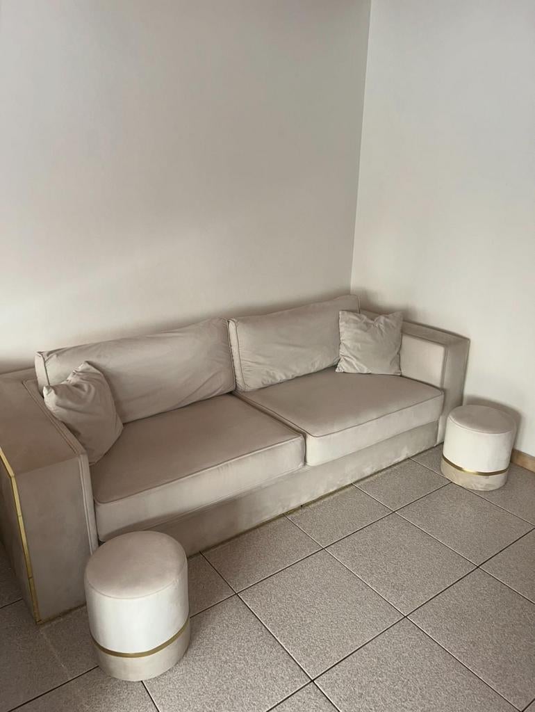 Fauteuil met 2 poufen en kussentjes, Ophalen