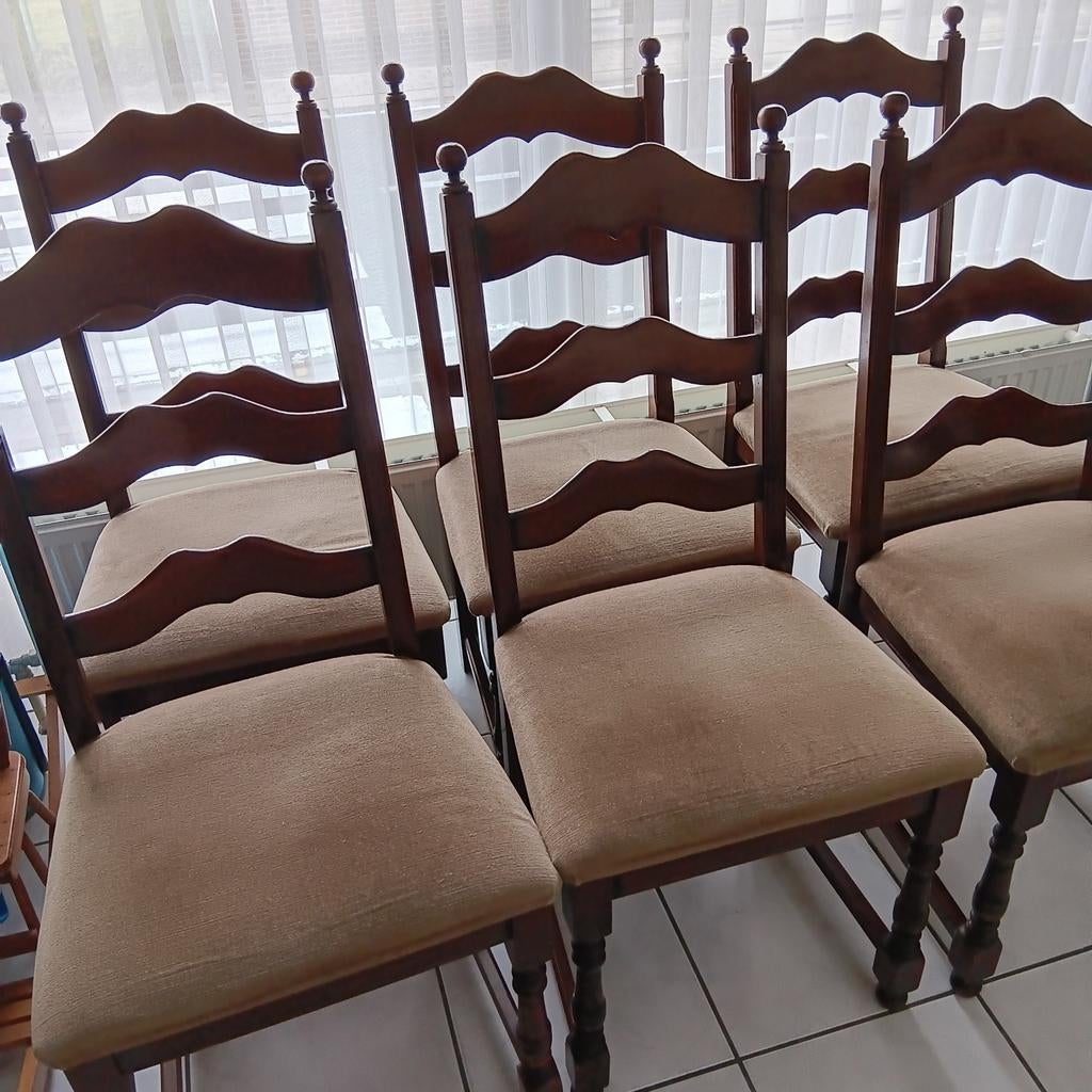 Stoelen, Ophalen