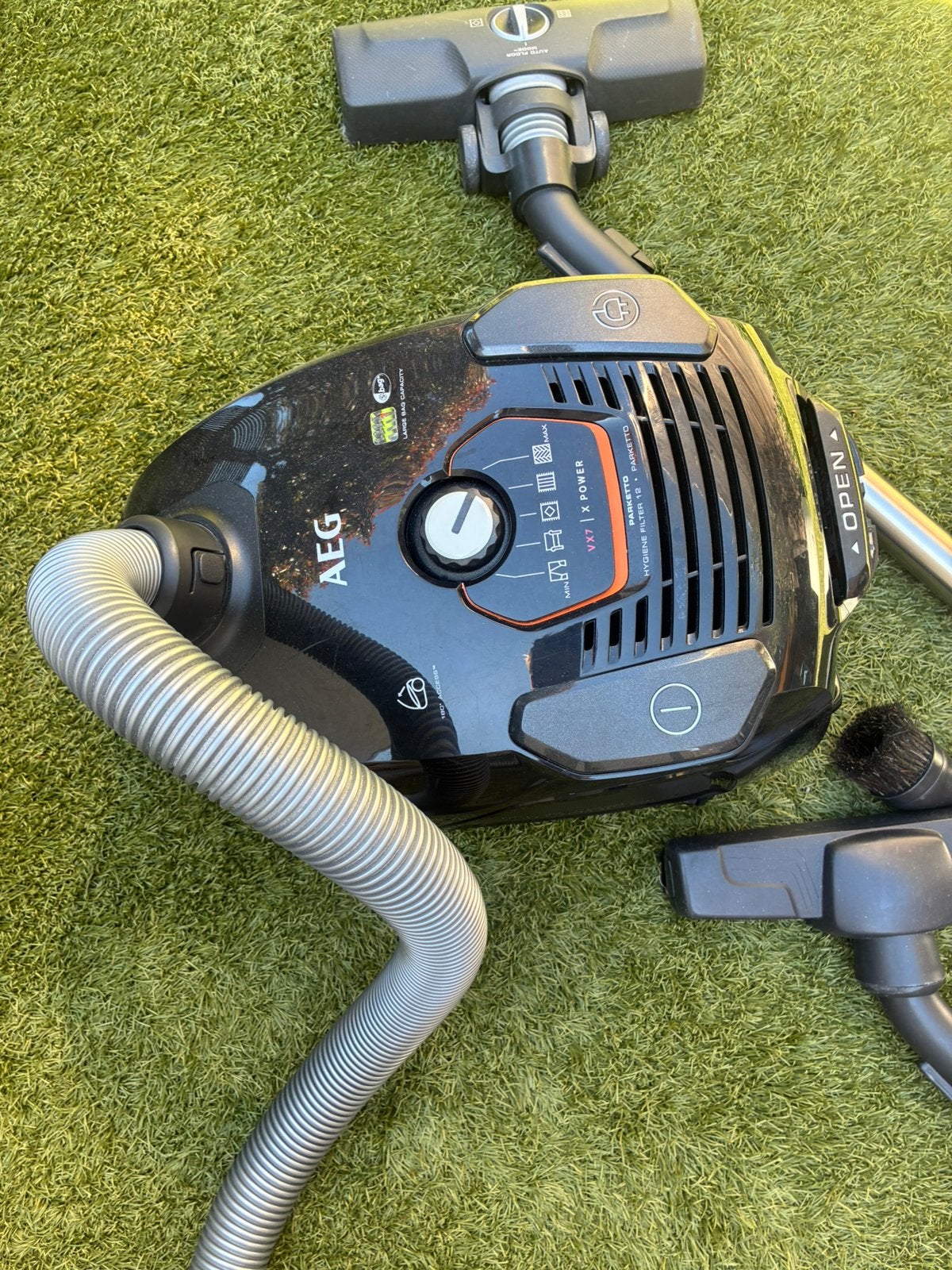 AEG VX7 stofzuiger, Elektronische apparatuur, Ophalen, Zo goed als nieuw
