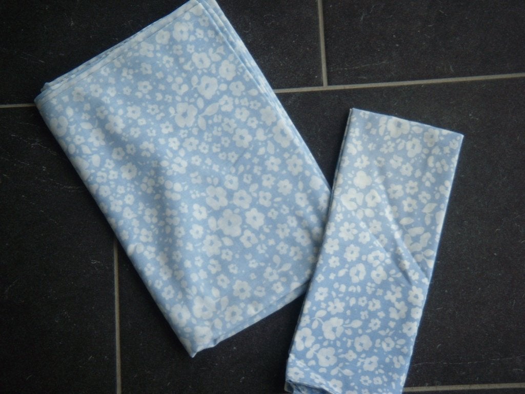 Vintage kinderlakenset met bloemenmotief., Ophalen of Verzenden, Gebruikt