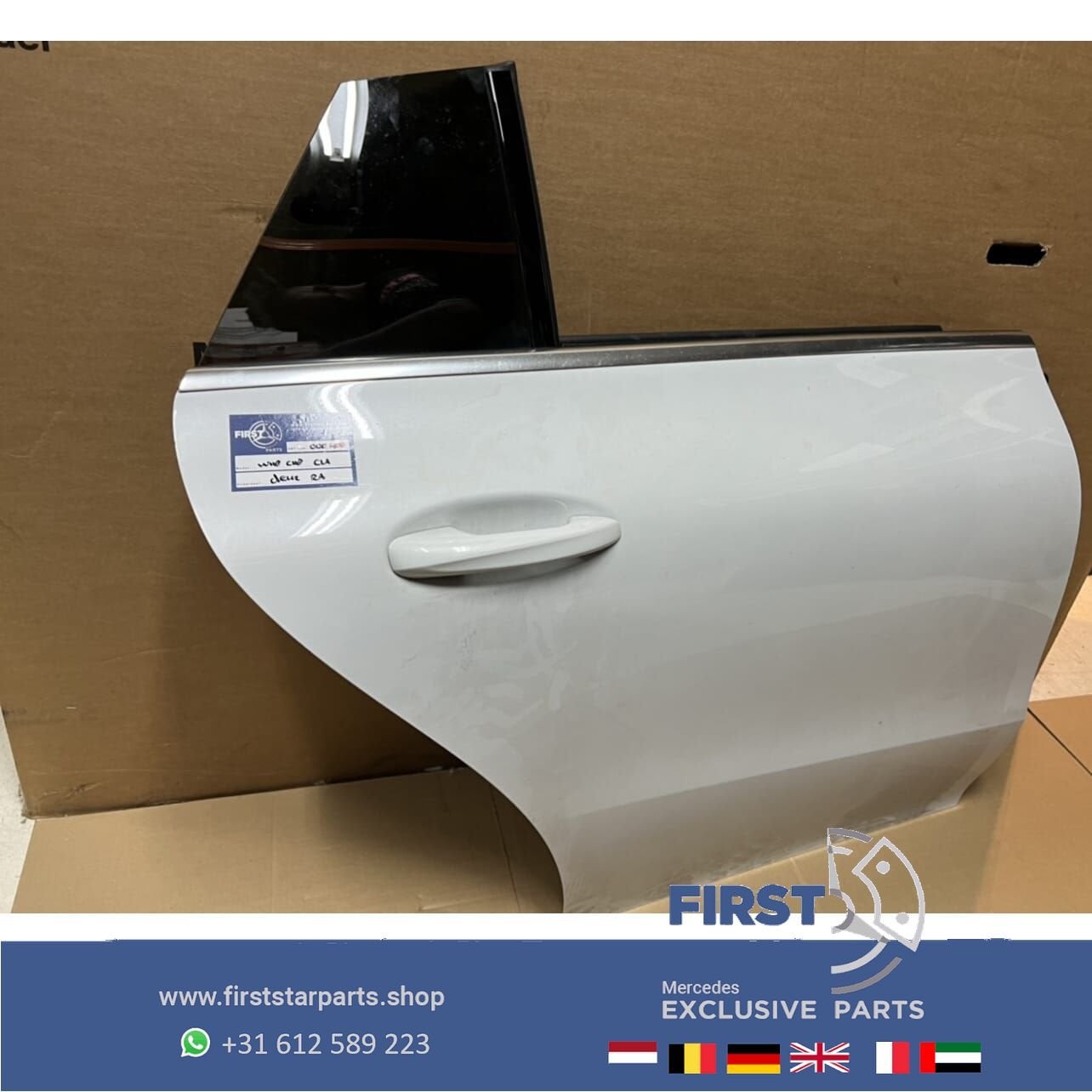 W118 C118 X118 CLA DEUR PORTIER WIT COMPLEET RECHTSACHTER Me, Gebruikt, -, Deur, Achter