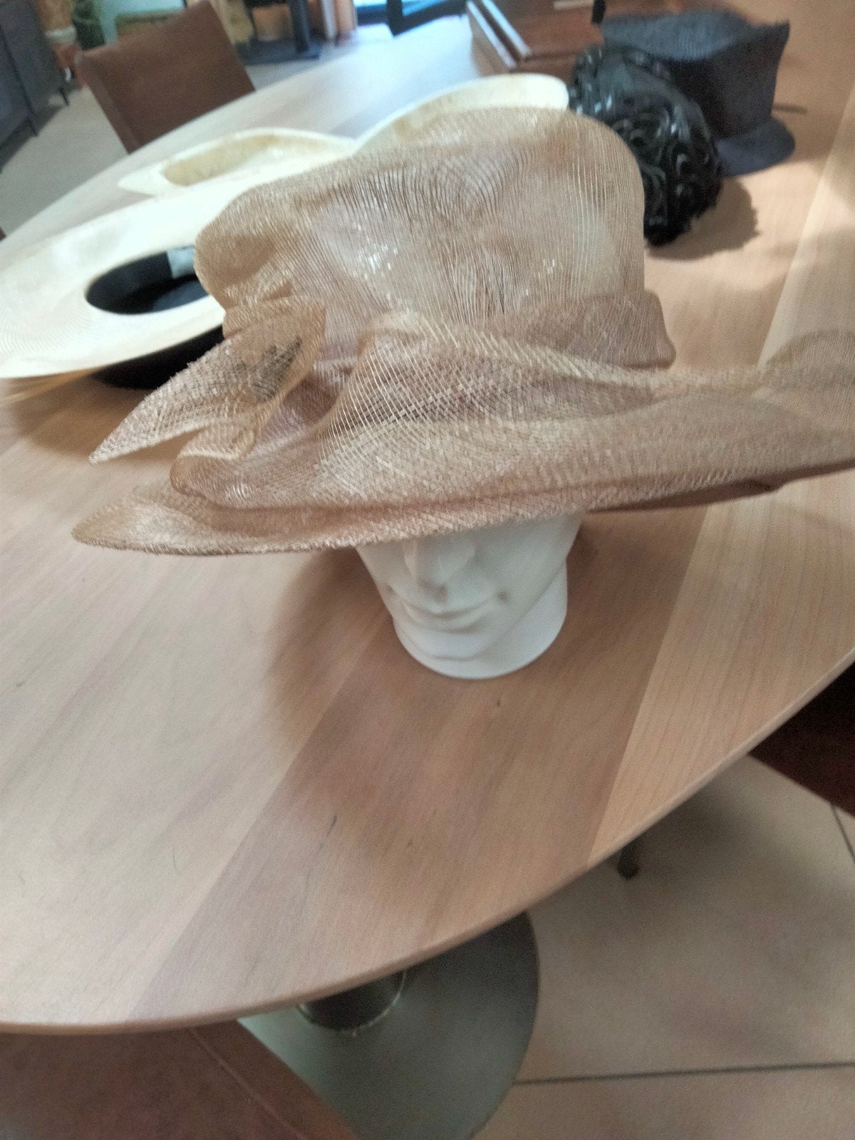 Mooie hoed voor bruiloft/ paardenraces.Cap'a Di Carina., Enlèvement ou Envoi, Chapeau
