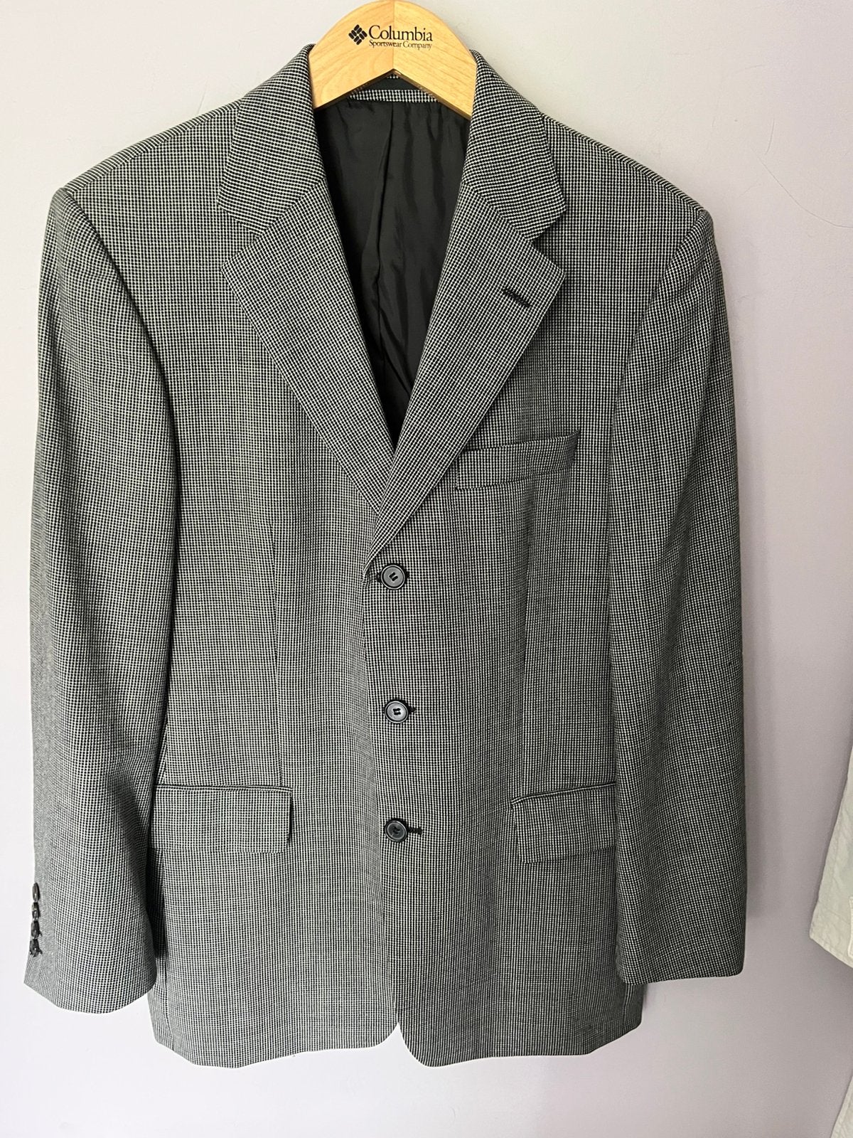 Veste Hugo Boss taille M, Vêtements | Hommes, Costumes & Vestes, Enlèvement ou Envoi, Comme neuf