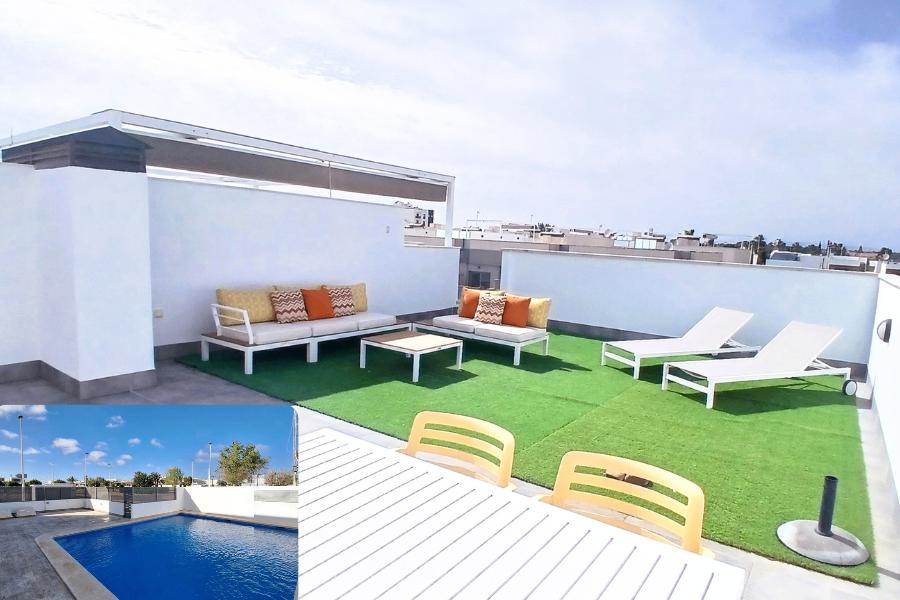 HOEK-PENTHOUSE MET ZONNIG DAKTERRAS op 750m VAN HET STRAND, Dorp, Spanje, 65 m², 2 kamers