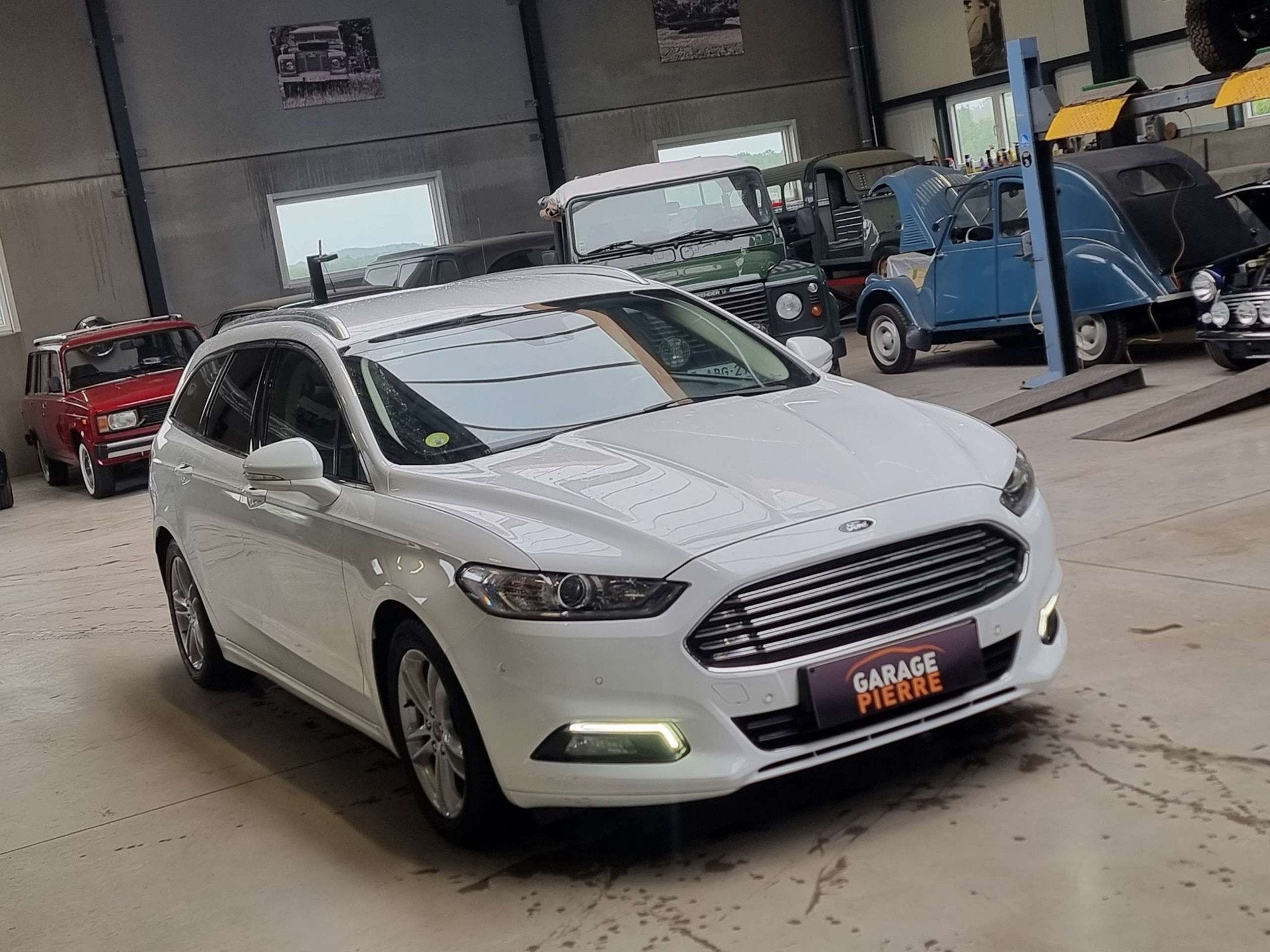 Ford Mondeo NEW Mondeo 2.0 TDCi ECO Titanium EURO 6C, Auto's, Stof, Gebruikt, Euro 6, 4 cilinders