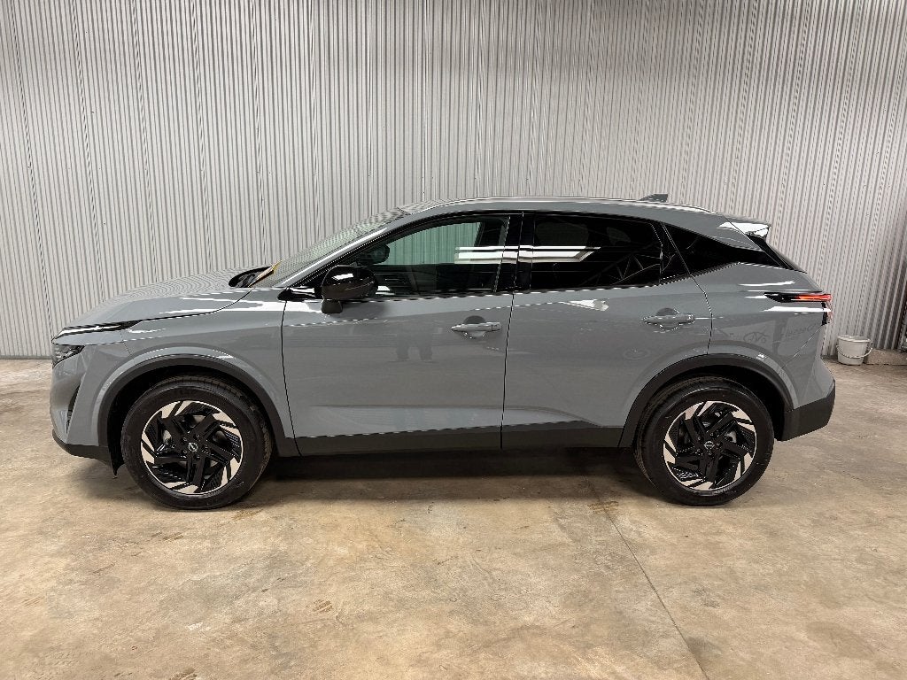 Nissan Qashqai 1.3 MHEV N-Connecta Automaat NEW 35% KORTING!, Autos, Nissan, Achat, Euro 6, Entreprise, Noir