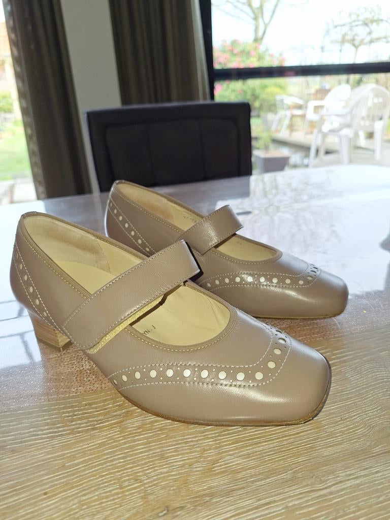 Damesschoen merk Hassia, Ophalen of Verzenden, Beige