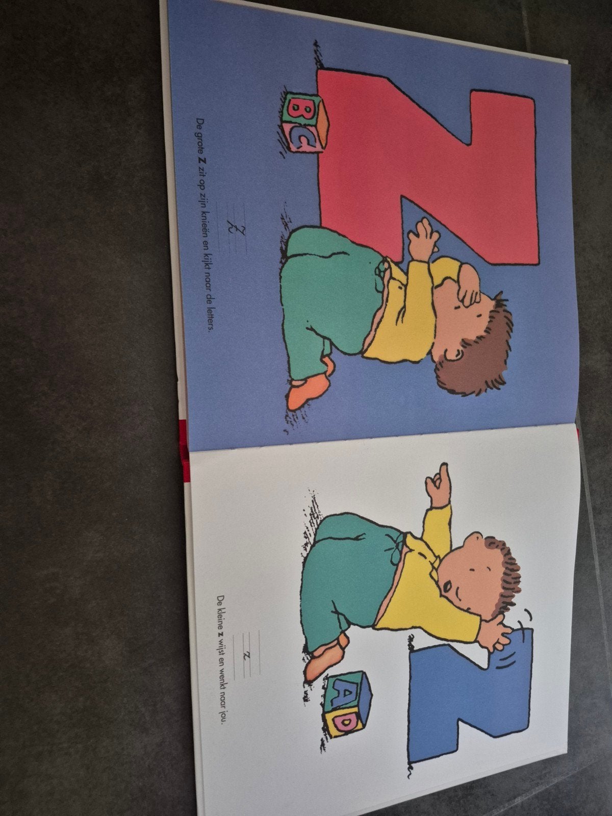 mijn eerste alfabet boek, Enlèvement, Comme neuf, Livre ou Jeu