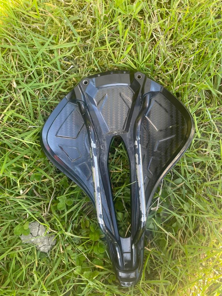 Selle en carbone Specialized, Enlèvement, Comme neuf, Selle, Carbone
