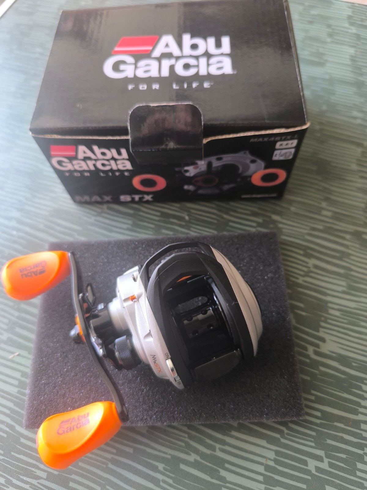 Nieuwe Abu Garcia reel met Flipping bar . Splinternieuw.
Pri, Ophalen of Verzenden