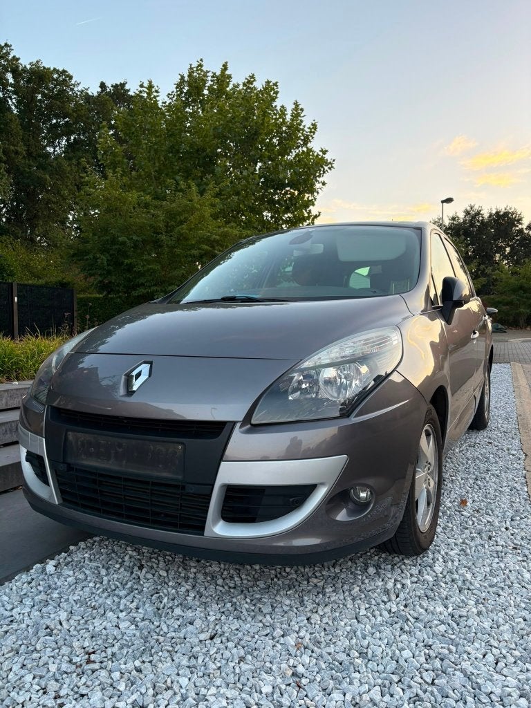 Renault Scénic 1.5 dCi, Automaat,Panoramisch dak,weinig km, Automaat, Euro 5, Monovolume, 124 g/km