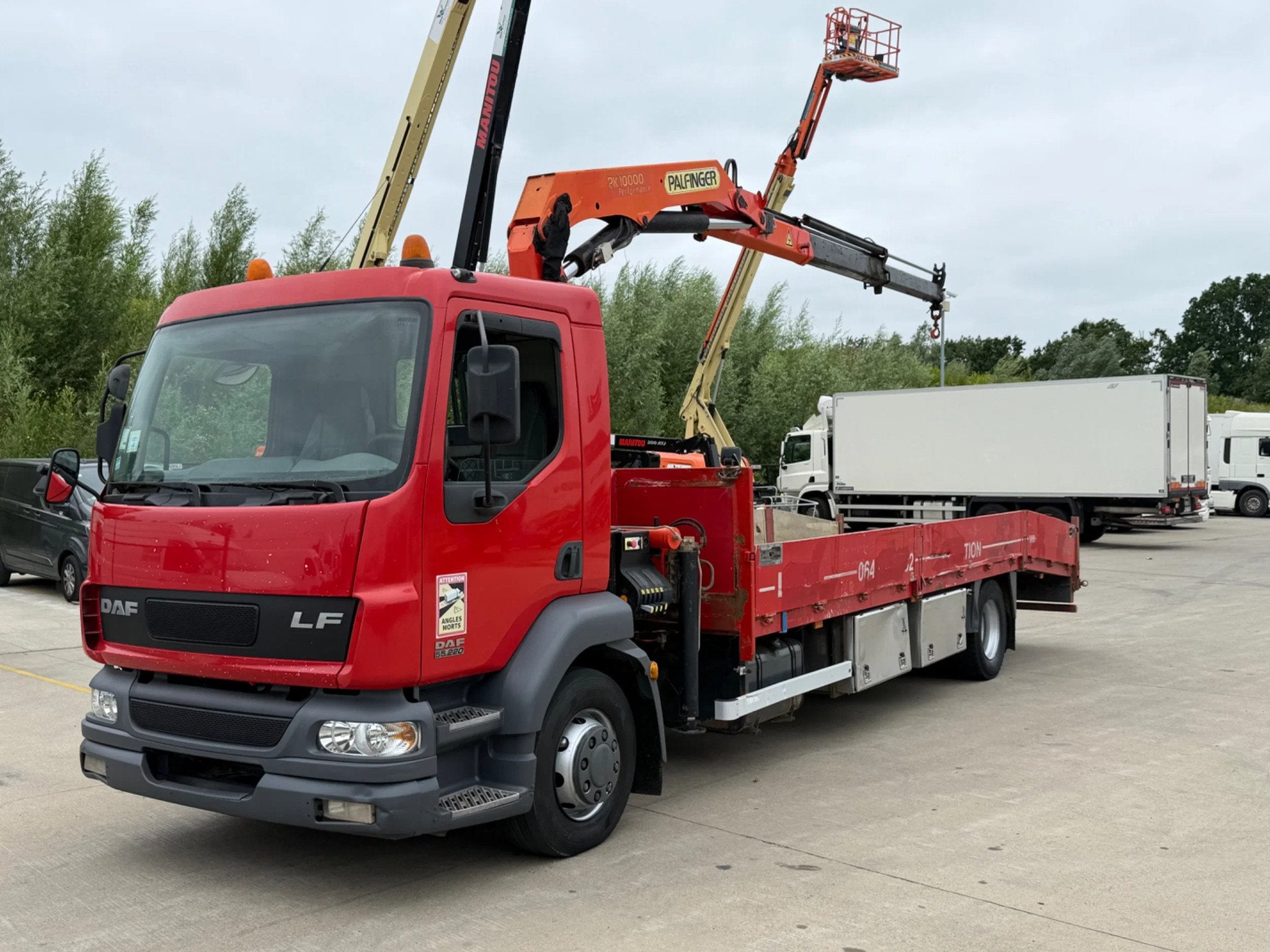 DAF LF 55.220 + PALFINGER PK10000, Autos, Camions, Achat, Entreprise, Autres carburants, DAF